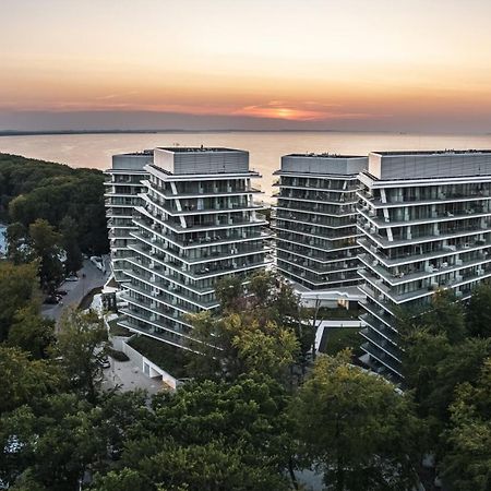 Prywatne Apartamenty Sun & Snow W Wave Z Basenem Miedzyzdroje Eksteriør billede