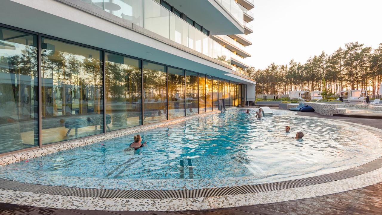Prywatne Apartamenty Sun & Snow W Wave Z Basenem Miedzyzdroje Eksteriør billede
