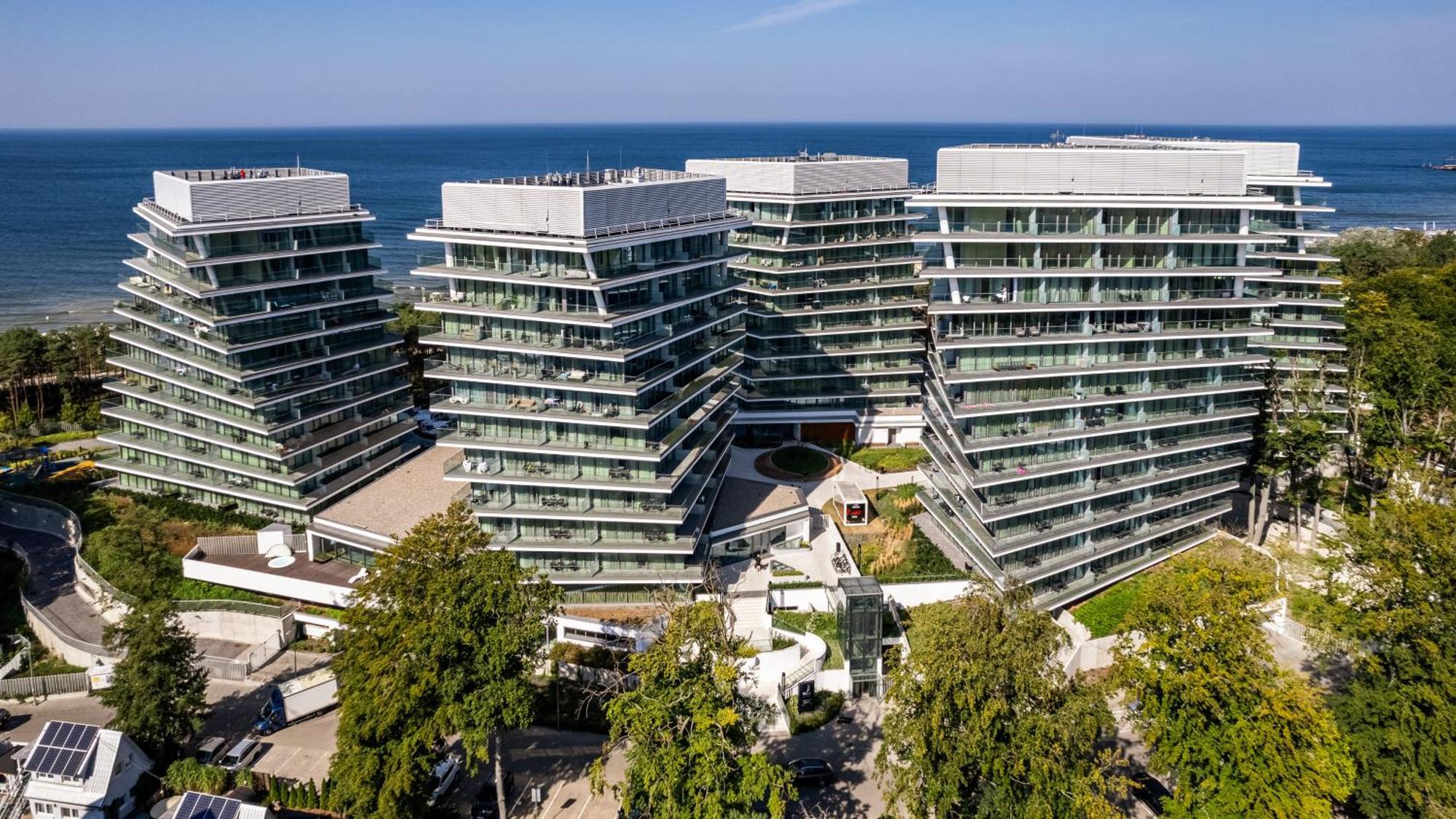 Prywatne Apartamenty Sun & Snow W Wave Z Basenem Miedzyzdroje Eksteriør billede